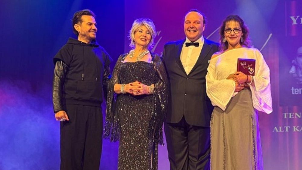  8.üstün Akmen Tiyatro Ödülleri Sahiplerini Buldu