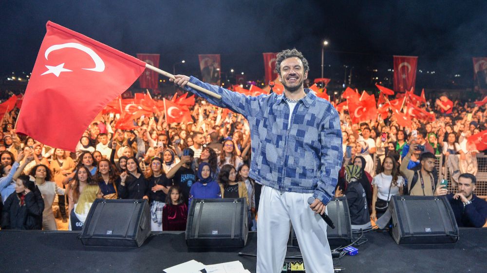 Buray Adıyamanlılara Moral Oldu