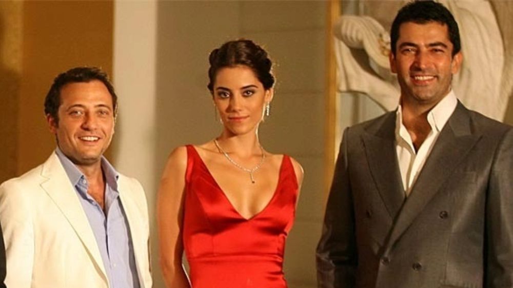 Ezel Dizisi Oyuncuları 13 Sene Sonra Bir Araya Geldi! Buluşmanın Konsepti Dikkat Çekti!