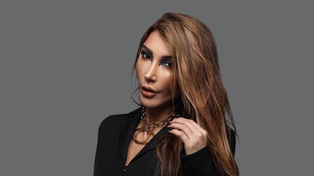 Hande Yener Avrupaya Gidiyor!