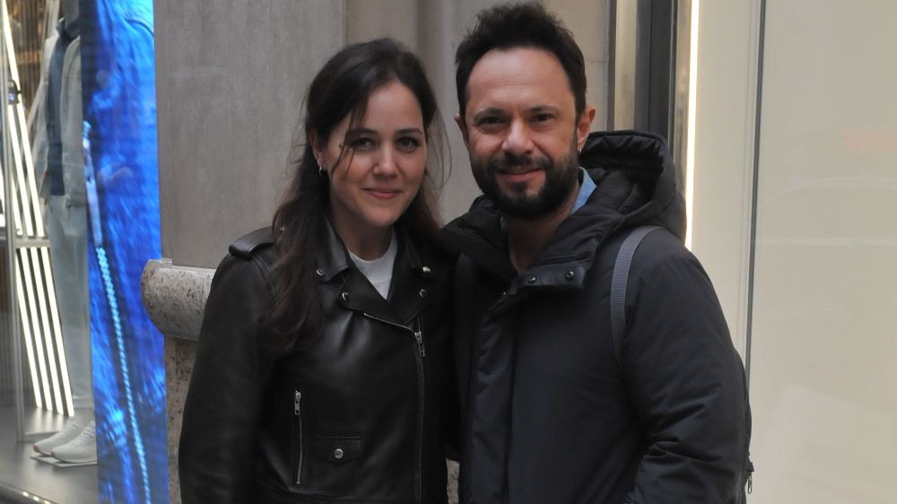 Özgün, Eşiyle İlk Kez Röportaj Verdi! Nida Karaçar, Özgünün Evde Yaptığı İşleri Tek Tek Saydı