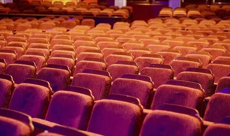 Devlet Tiyatrosu’nda bilet fiyatlarına büyük zam!