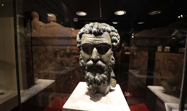 Türkiye’den kaçırılan eserler anavatanına döndü