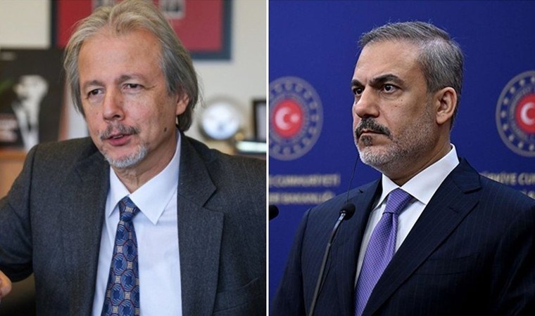 Oktay Ekinci Karikatürlü Ev ve Ayvalık Kitapçısı Açılıyor