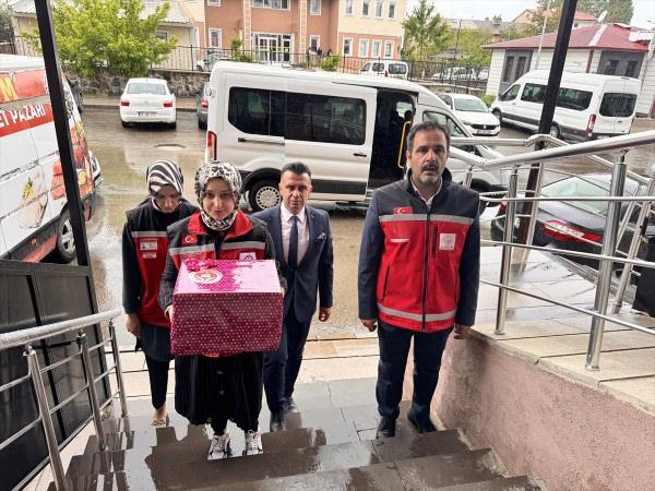 Erzurumlu çiftin 22 yıllık evlat hasreti Azra ile son buldu