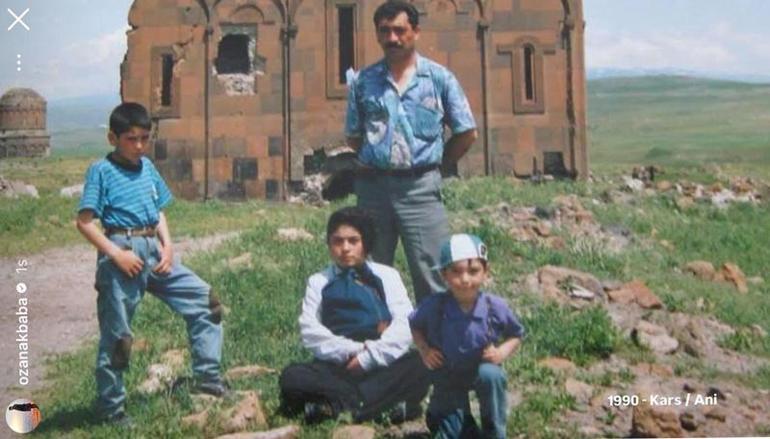 Fotoğraftaki çocuğu tanıdınız mı? 'Meğer hayallerimin ilk adımını atmışım'