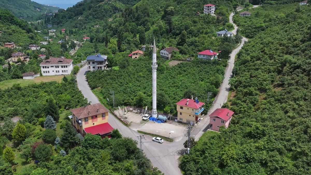 Trabzon'da camisi olmayan minare görenleri şaşırtıyor!