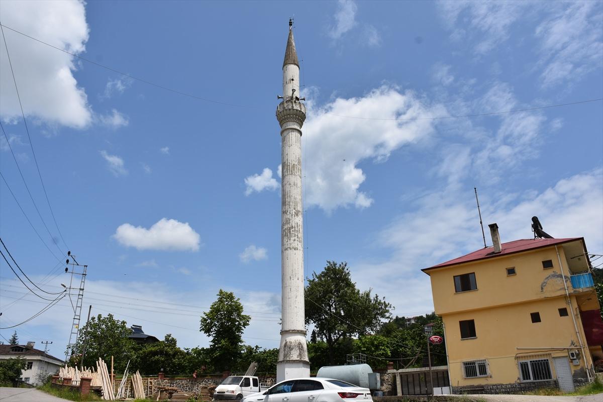 Trabzon'da camisi olmayan minare görenleri şaşırtıyor!