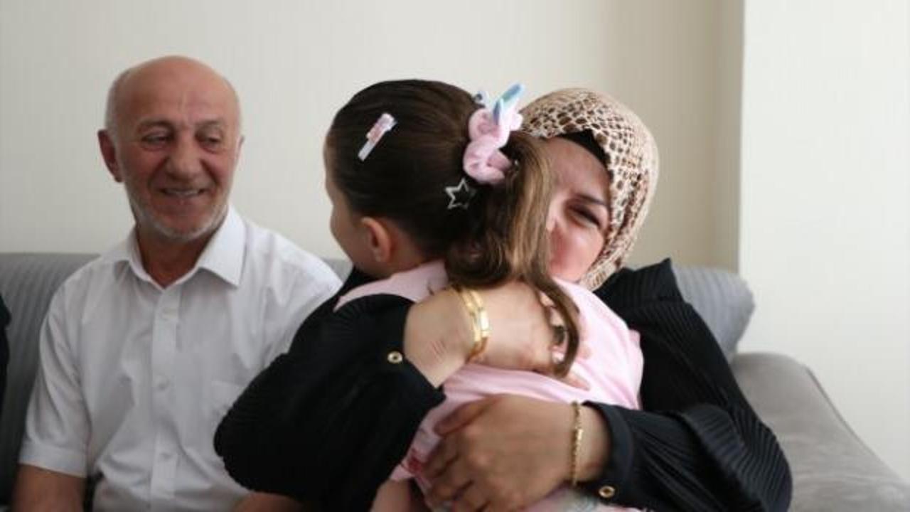 Erzurumlu çiftin 22 yıllık evlat hasreti Azra ile son buldu