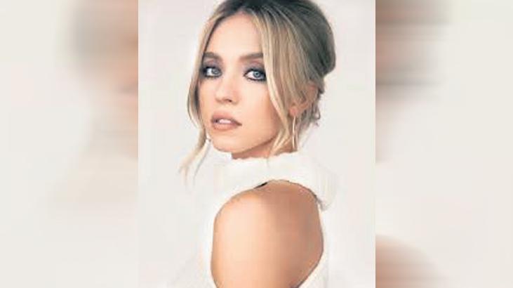 Yeni Bond kızı Sweeney mi?