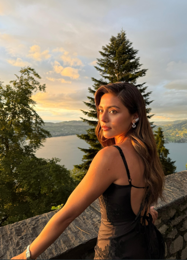 Sıla Türkoğlu'ndan İsviçre'de göz kamaştıran pozlar!