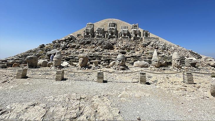 Nemrut Dağı’nı 7 yılda 1 milyon 38 bin kişi ziyaret etti