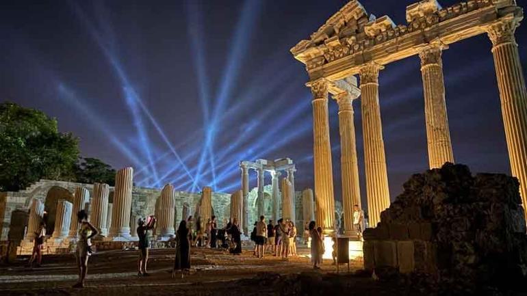 Turizmde ağustos zirvesi! 7 milyona yakın turist Türkiye’de: Rusya ve Almanya ilk iki sırada