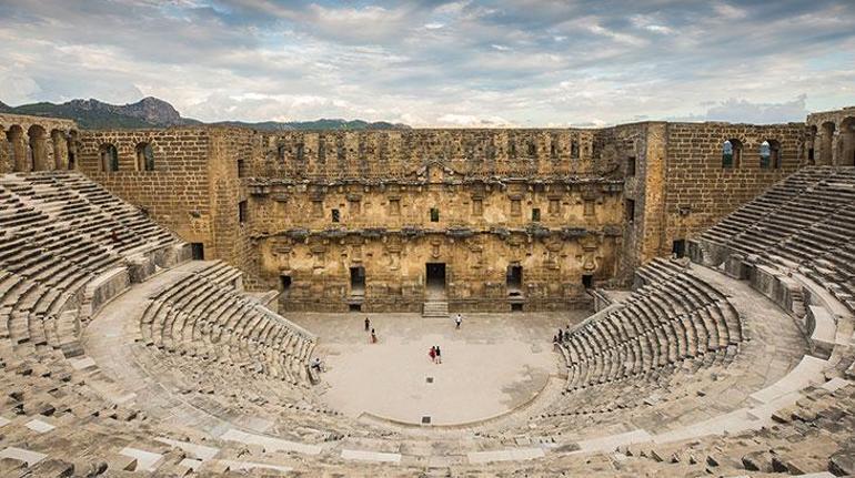 Akdeniz'in parlayan yıldızı Antalya'da Kültür Yolu Festivali başlıyor