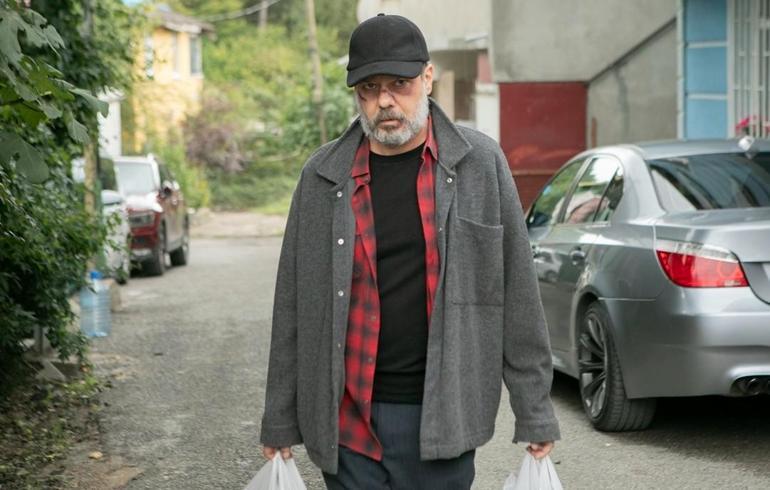 Arka Sokaklar'da heyecan dorukta! Önce Hüsnü'yü vurdu şimdi Pınar'ı kaçırıyor