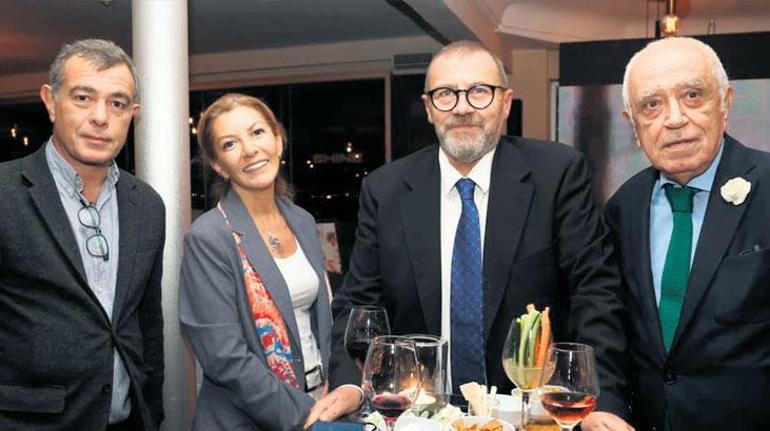 Güneri Cıvaoğlu mezarı başında anıldı
