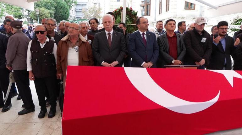 'Memik Dede' Arif Erkin Güzelbeyoğlu'na son görev! '15 gün evvel ziyaretine gitmiştik, gayet iyiydi'