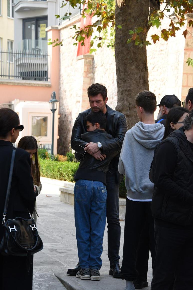 Kıvanç Kasabalı'nın zor günü... Babasını son yolculuğuna uğurladı