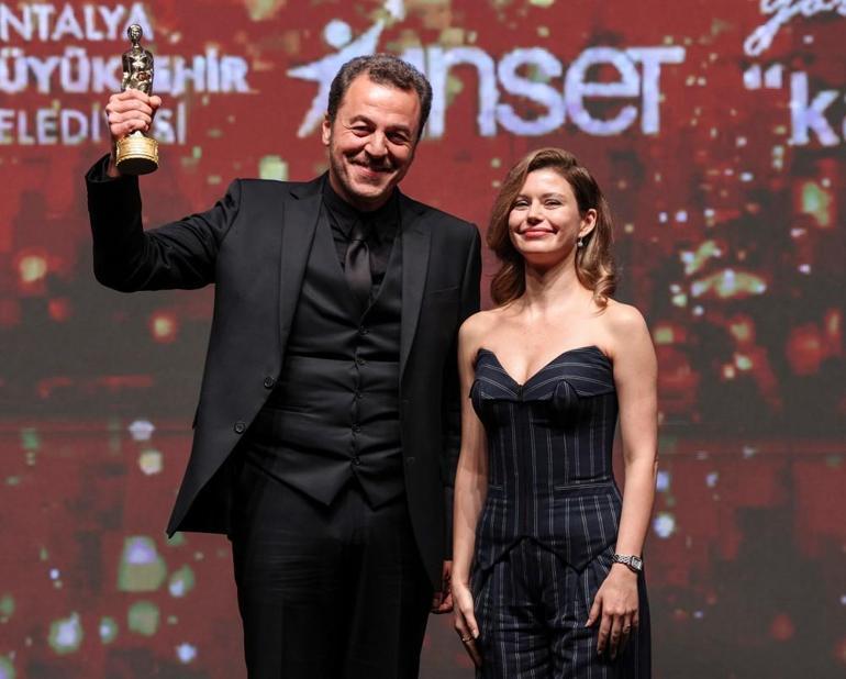 Altın Portakal heyecanı! Leyla Tanlar ve Yetkin Dikinciler ödül kazandı