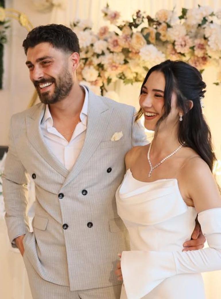 Ünlü oyuncu Ali Öner'in nişanlısı öğretmen çıktı! Memleket ziyaretine gitti