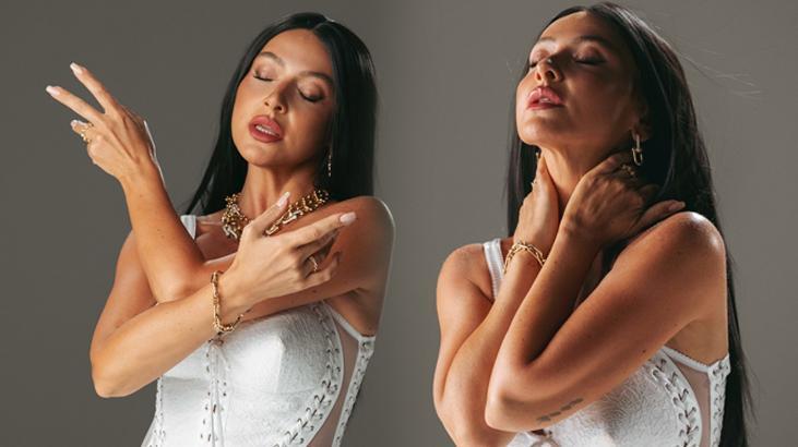 Her paylaşımı olay! Hadise’den ayna pozu