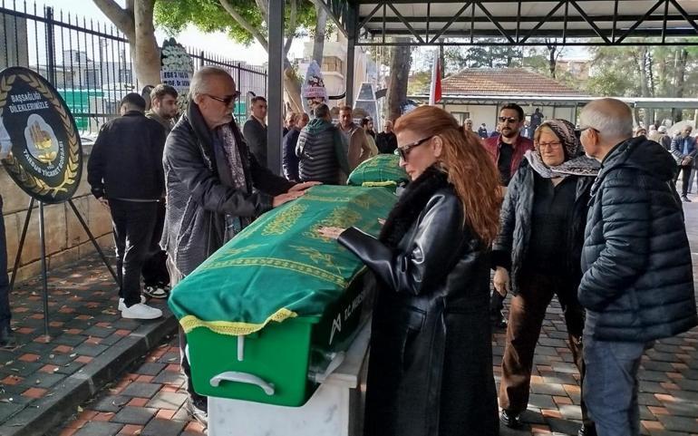 Levent Özdilek'in acı günü! Annesini son yolculuğuna uğurladı