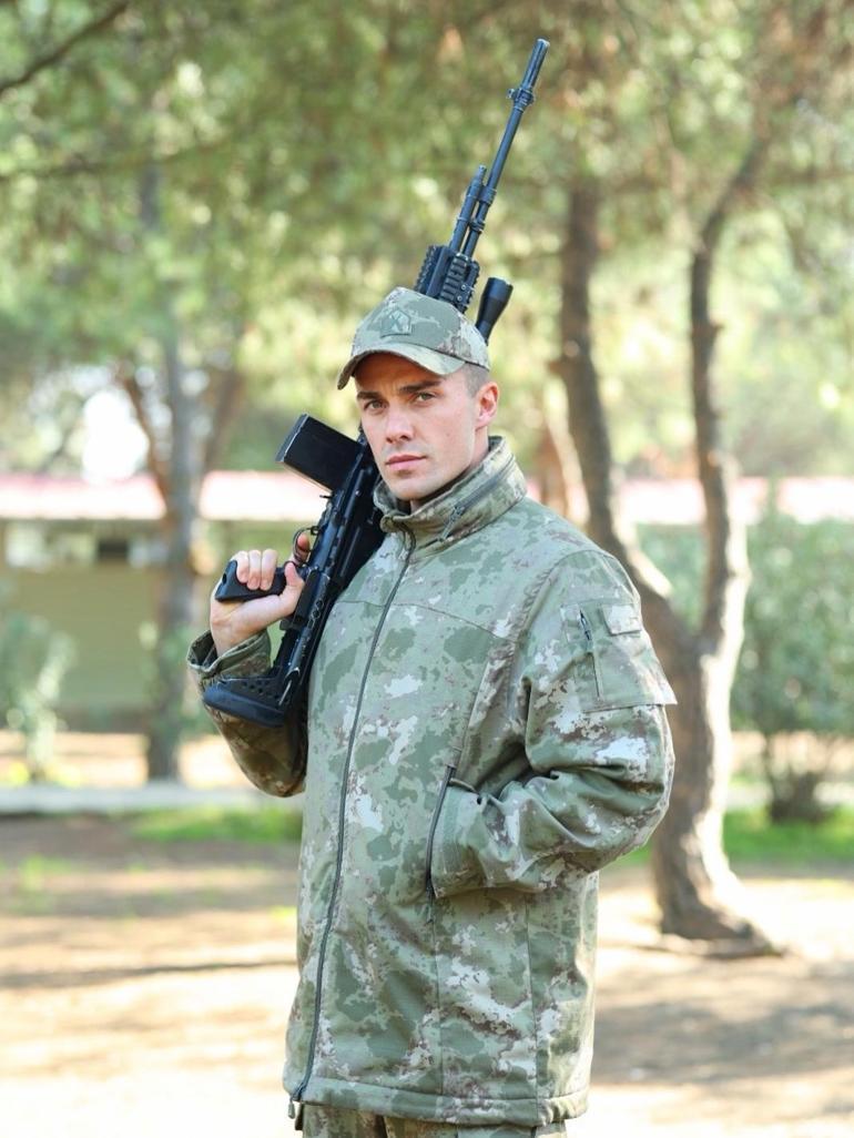 Bedelli askerliğe gitmişti! Cemal Can Canseven'den paylaşım