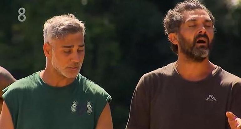 Survivor'da Doğuş ve Bayhan'dan sürpriz düet! Dinleyenler mest oldu