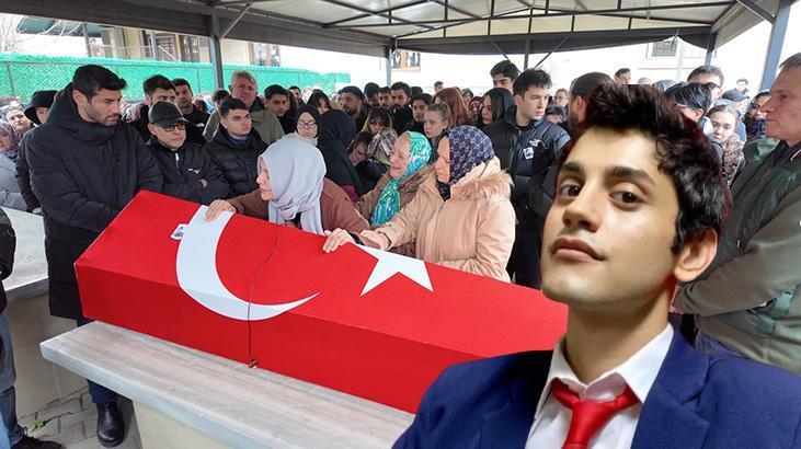 Genç oyuncu İbrahim Yıldız son yolculuğuna uğurlandı! Gözyaşları sel oldu