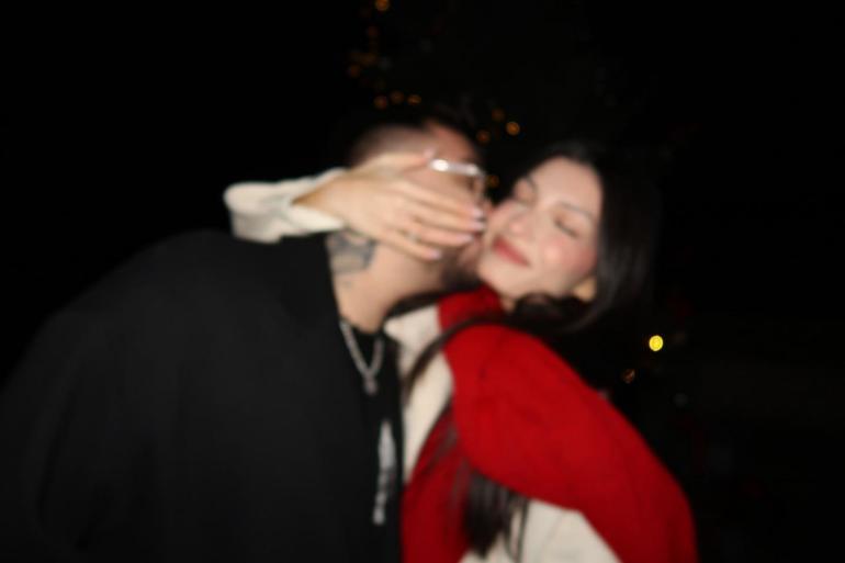 Şarkıcı Çağan Şengül'den evlilik yolunda ilk adım! Ünlü fenomenle nişanlandı