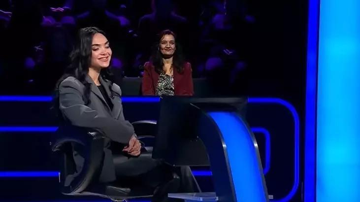 Milyoner’e damga vuran anlar: Edebiyat öğretmeni yapay zekaya güvendi, elendi!