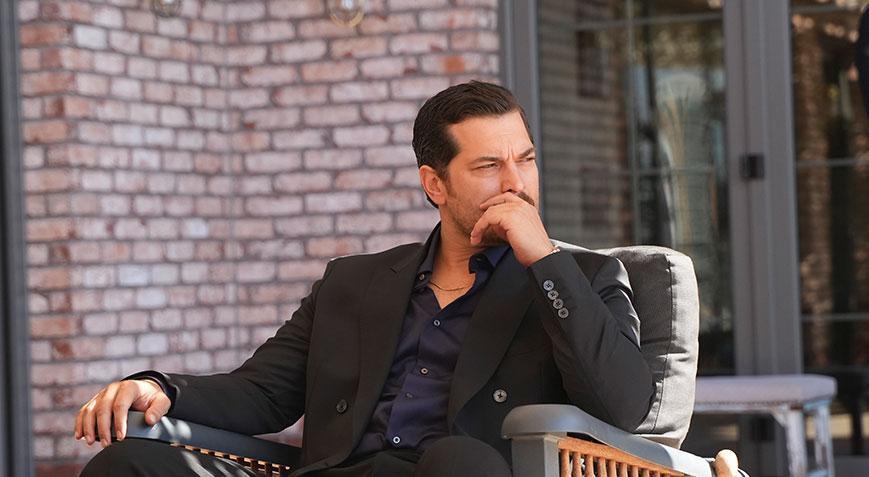 İlham kaynağı Eşref Rüya! Parti sloganları, Kadir dansı…