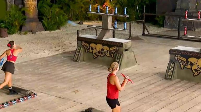 Survivor'da duygusal veda! Elenen isim belli oldu