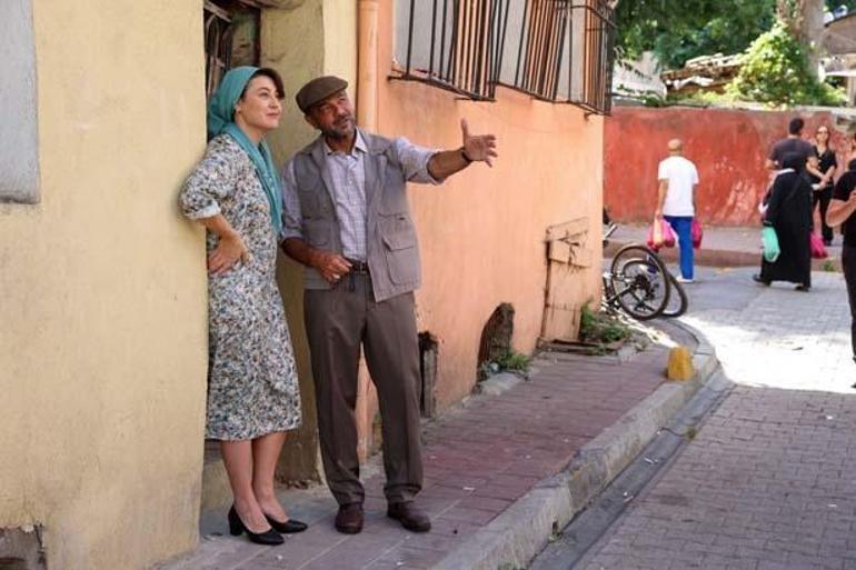 Nergis Öztürk: Haysiyet, Yeşilçam tadında çok katmanlı bir dizi