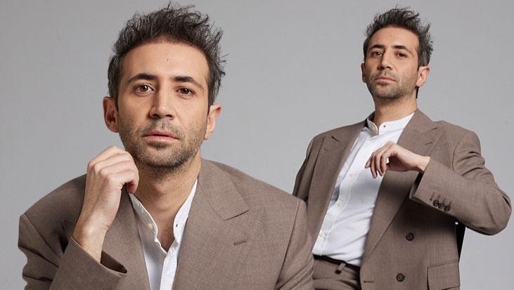 Sarp Bozkurt’a İtalya’dan ödül! Güzel haberi sahnede aldı: Allah’ım oldu