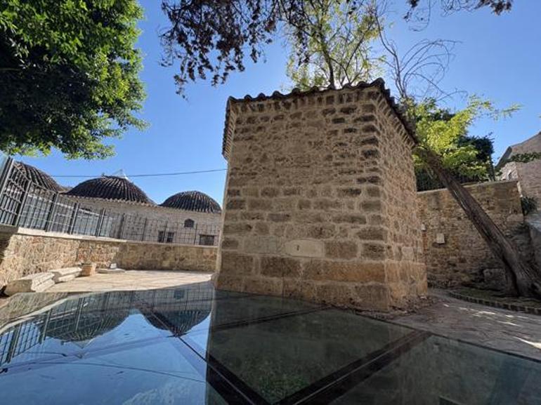 Nigar Hatun Türbesi, Şehzade Korkud’un annesinin mezarını taşıyor! Antalya’daki türbenin sırrı