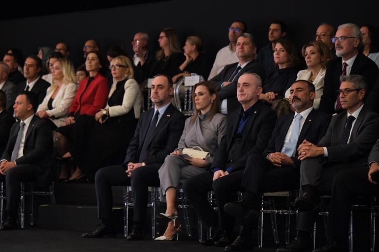 6'ncı Doku Kumaş Tasarım Yarışması'nda ödüller sahiplerini buldu